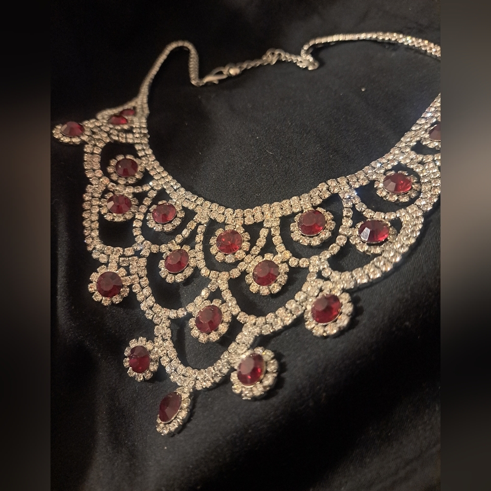Rhinstone Statment Necklace
